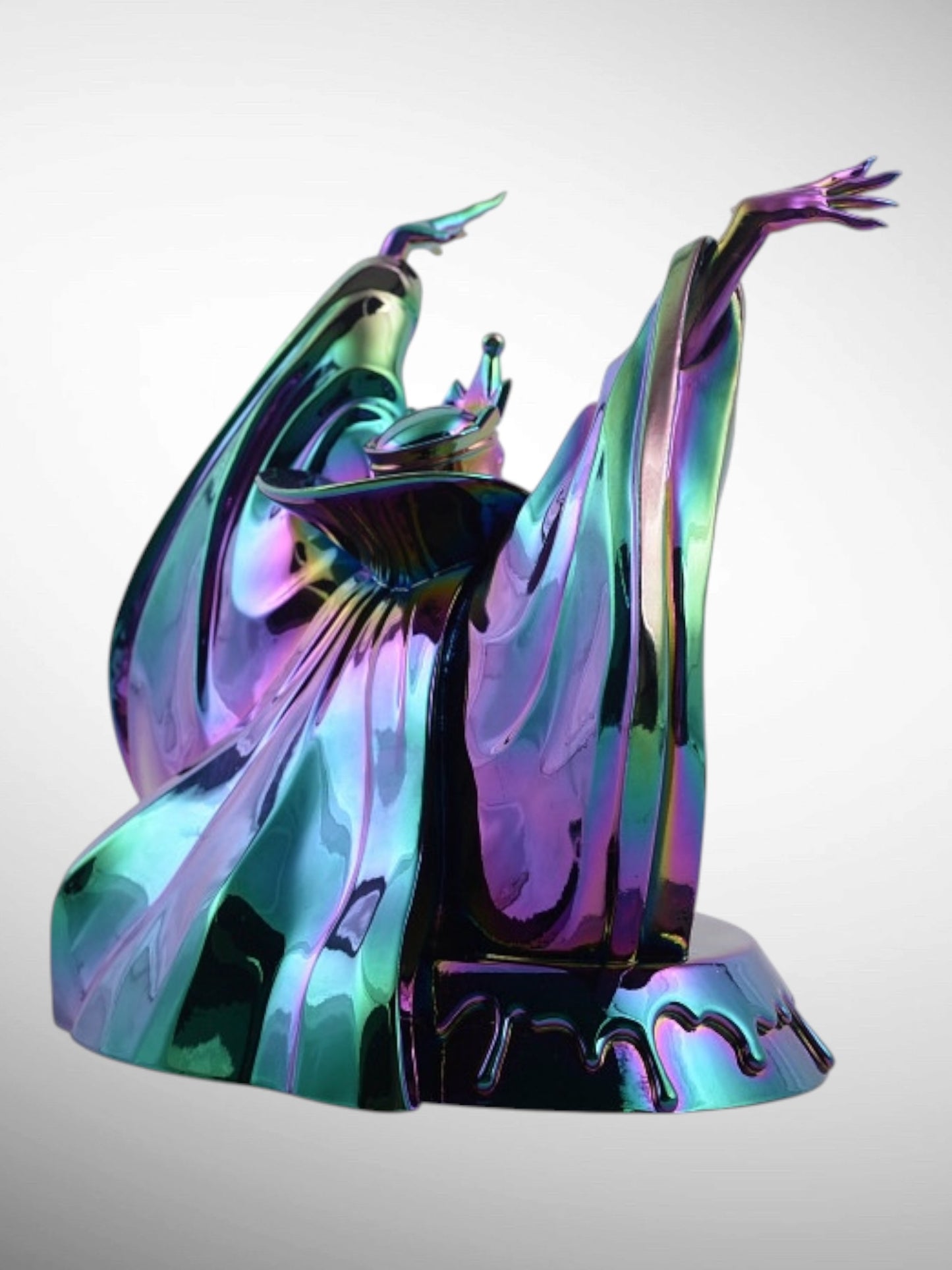 Disney Showcase Collection - Evil Queen Electroplated Villains Figurine - PREORDER