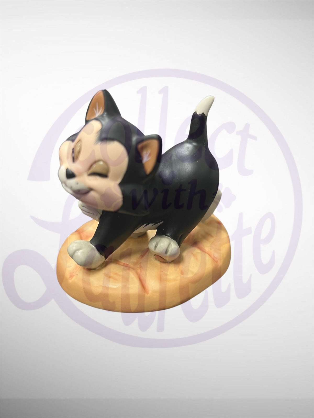 Walt Disney Classics Collection - WDCC Say Hello to Figaro Pinocchio Figurine