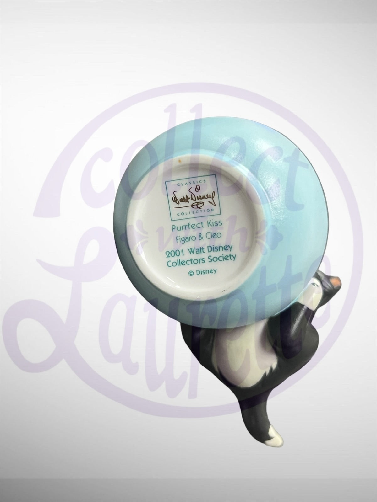 Walt Disney Classics Collection - WDCC Purrfect Kiss Figaro Cleo Pinocchio Ornament Figurine
