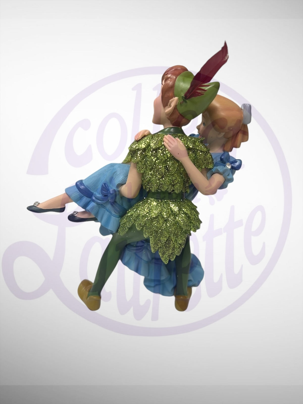 Disney Showcase Collection - Peter Pan and Wendy Darling Figurine