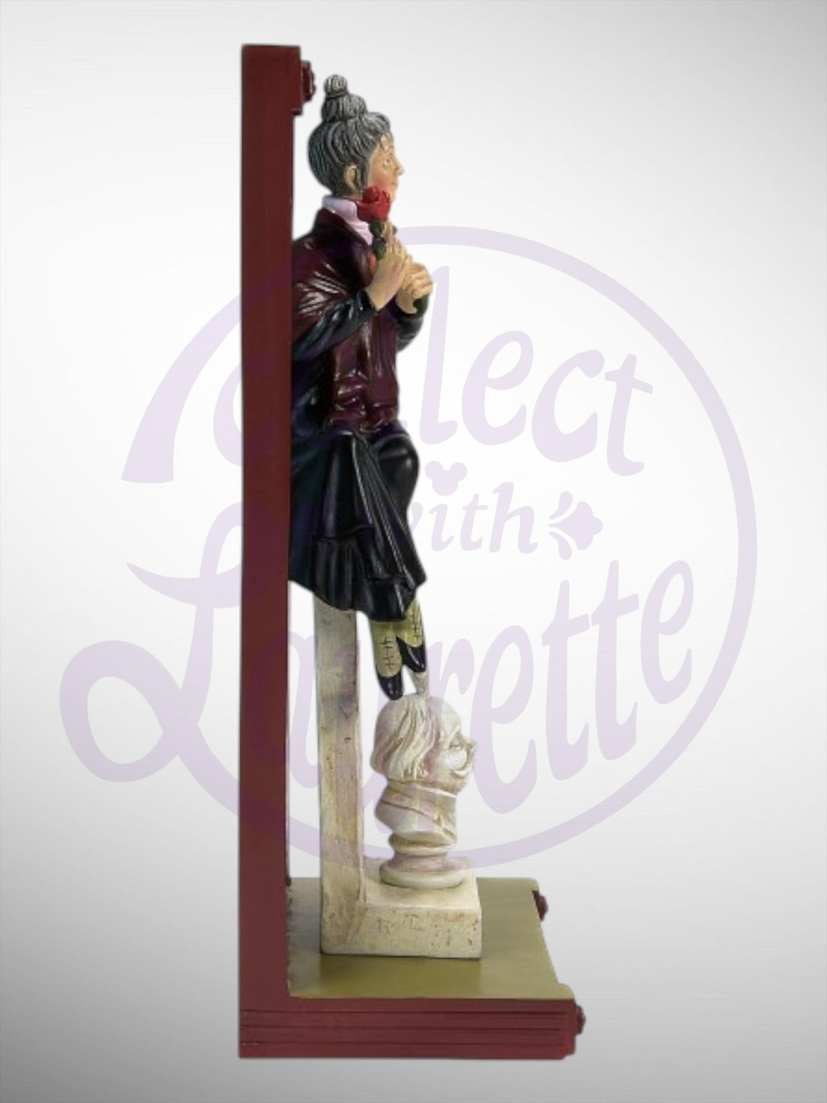 Disney Showcase Collection - Haunted Mansion Stretching Portraits RIP George Figurine