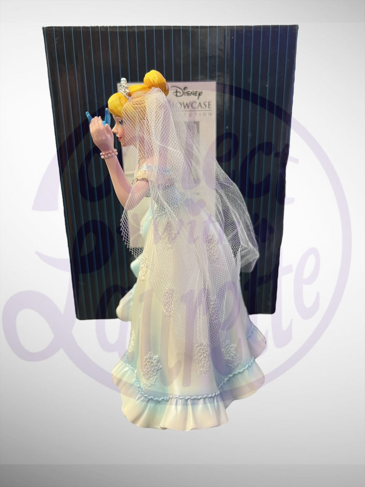 Disney Showcase Collection - Cinderella Wedding Bride Figurine
