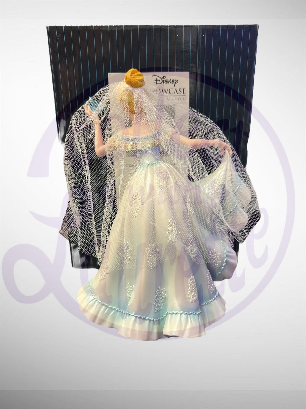 Disney Showcase Collection - Cinderella Wedding Bride Figurine