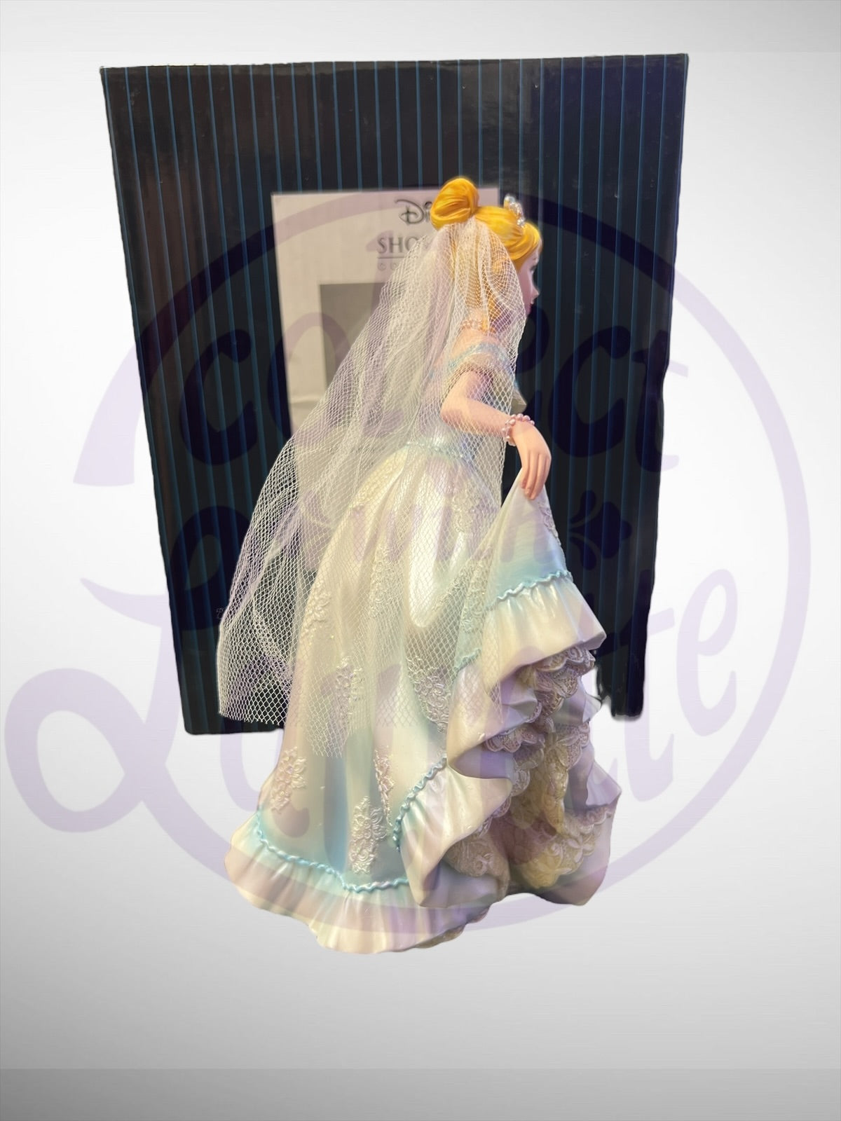 Disney Showcase Collection - Cinderella Wedding Bride Figurine
