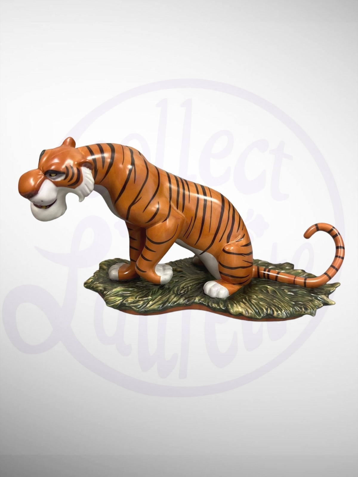 Walt Disney Classics Collection - Everyone Runs From Shere Khan Jungle Book WDCC Figurine