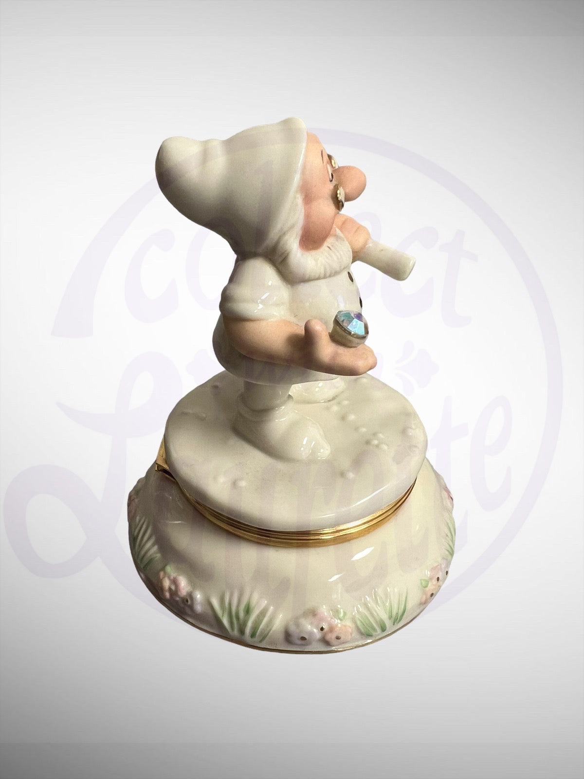 Lenox Disney Treasure Box - Snow White and the Seven Dwarfs Doc Figurine