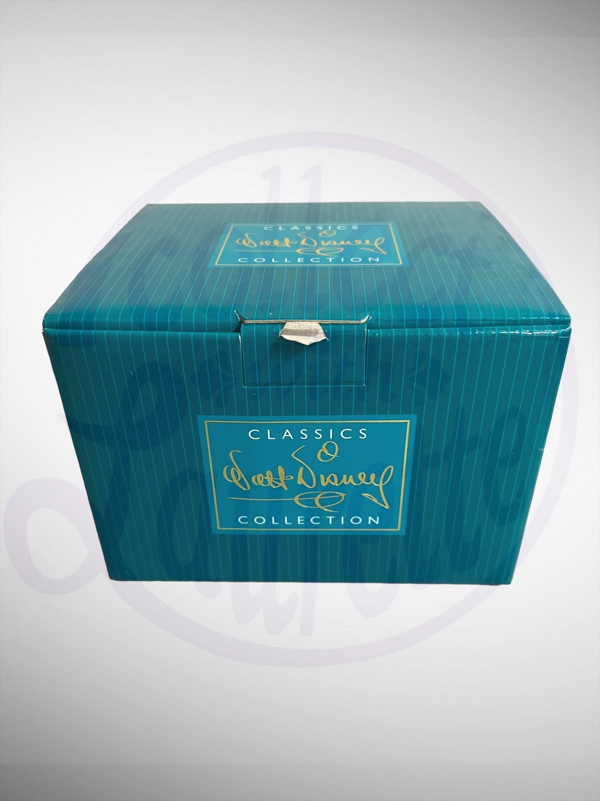 Walt Disney Classics Collection - WDCC Dumbo Fixin' to Help You! Mr. J. Crow Figurine