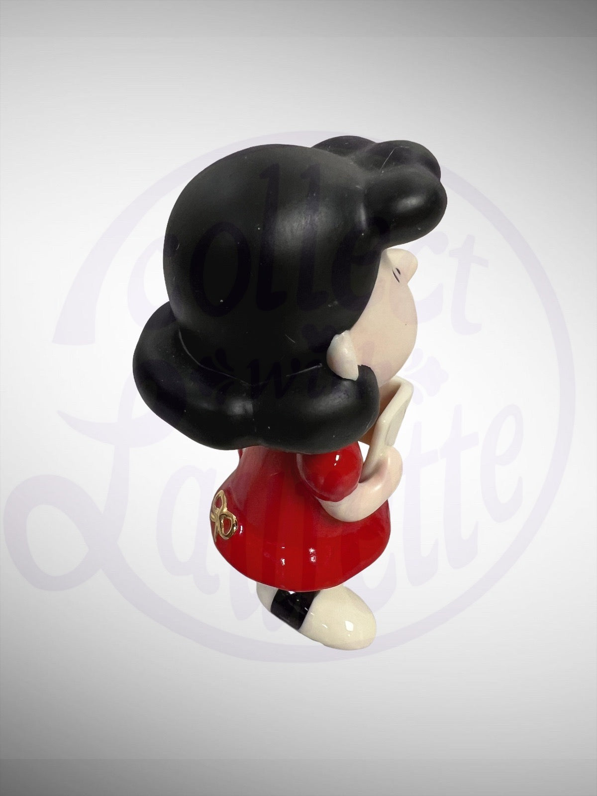 Lenox Peanuts Snoopy Steals a Kiss Figurine