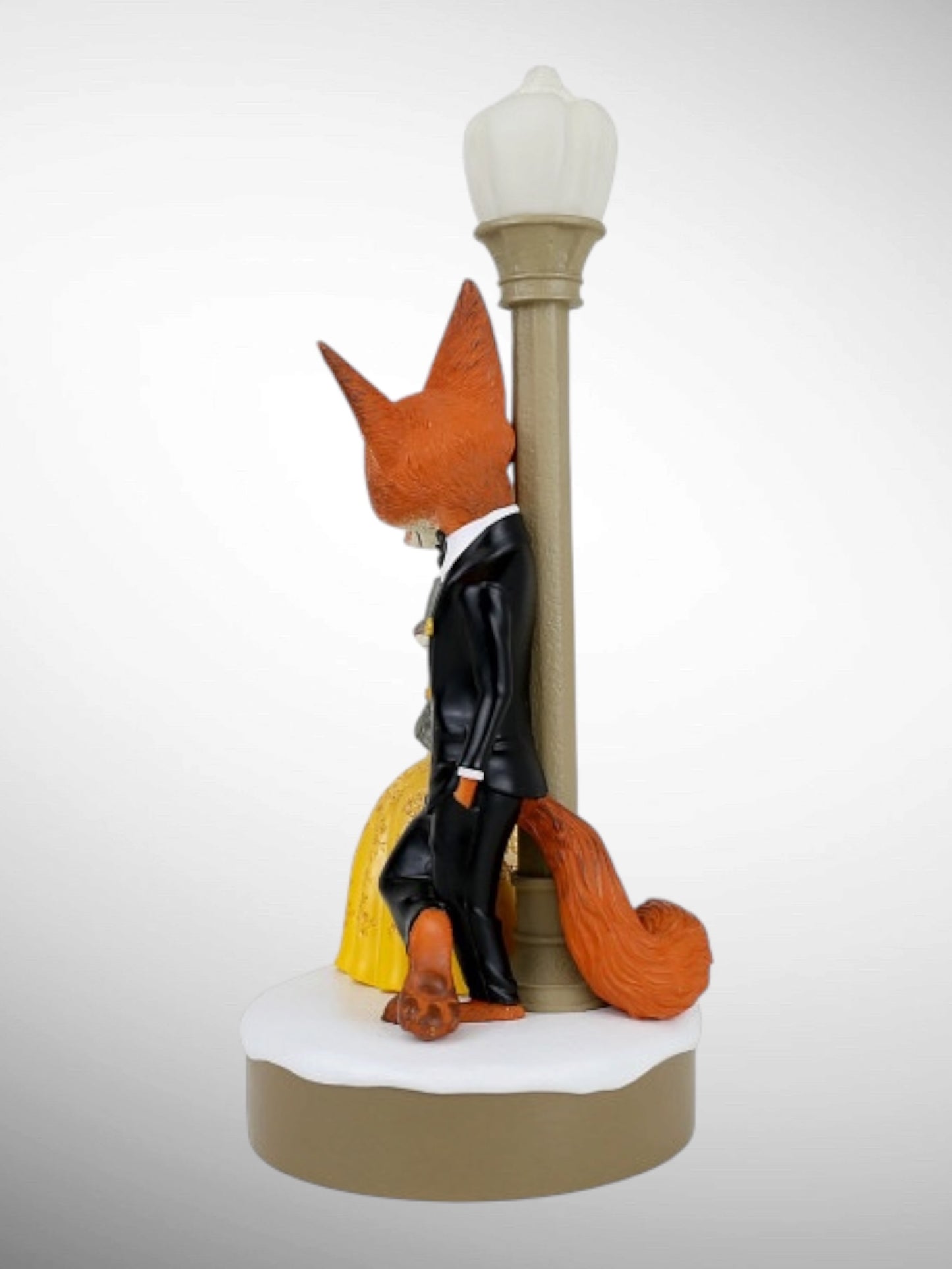 Disney Showcase Collection - Nick and Judy Zootopia 2 Light Up Figurine - PREORDER
