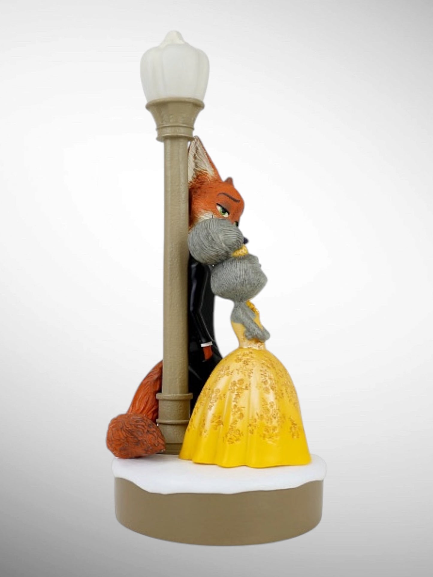 Disney Showcase Collection - Nick and Judy Zootopia 2 Light Up Figurine - PREORDER
