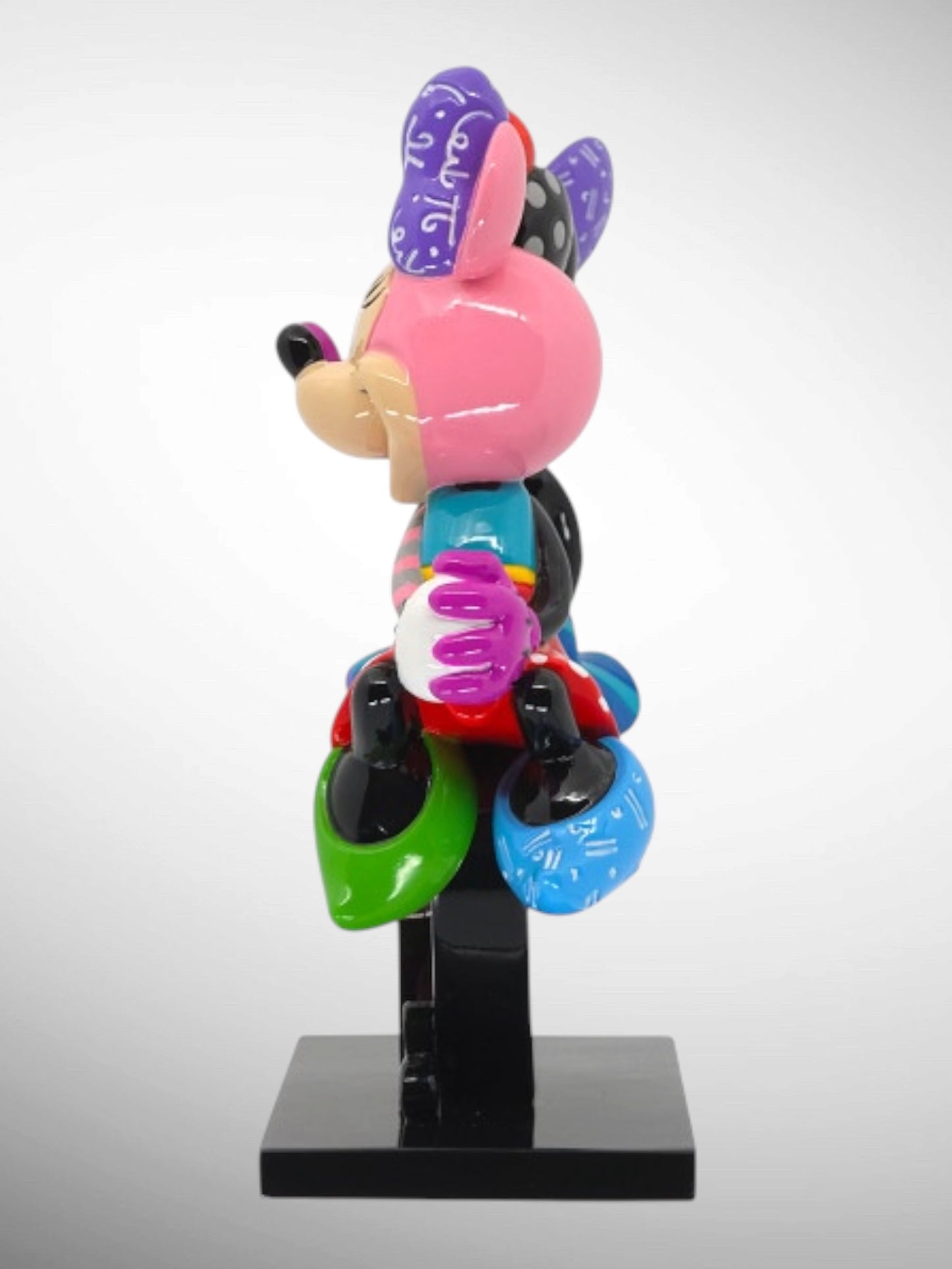 Disney by Britto Collection -Mickey and Minnie Heart LE Figurine - PREORDER