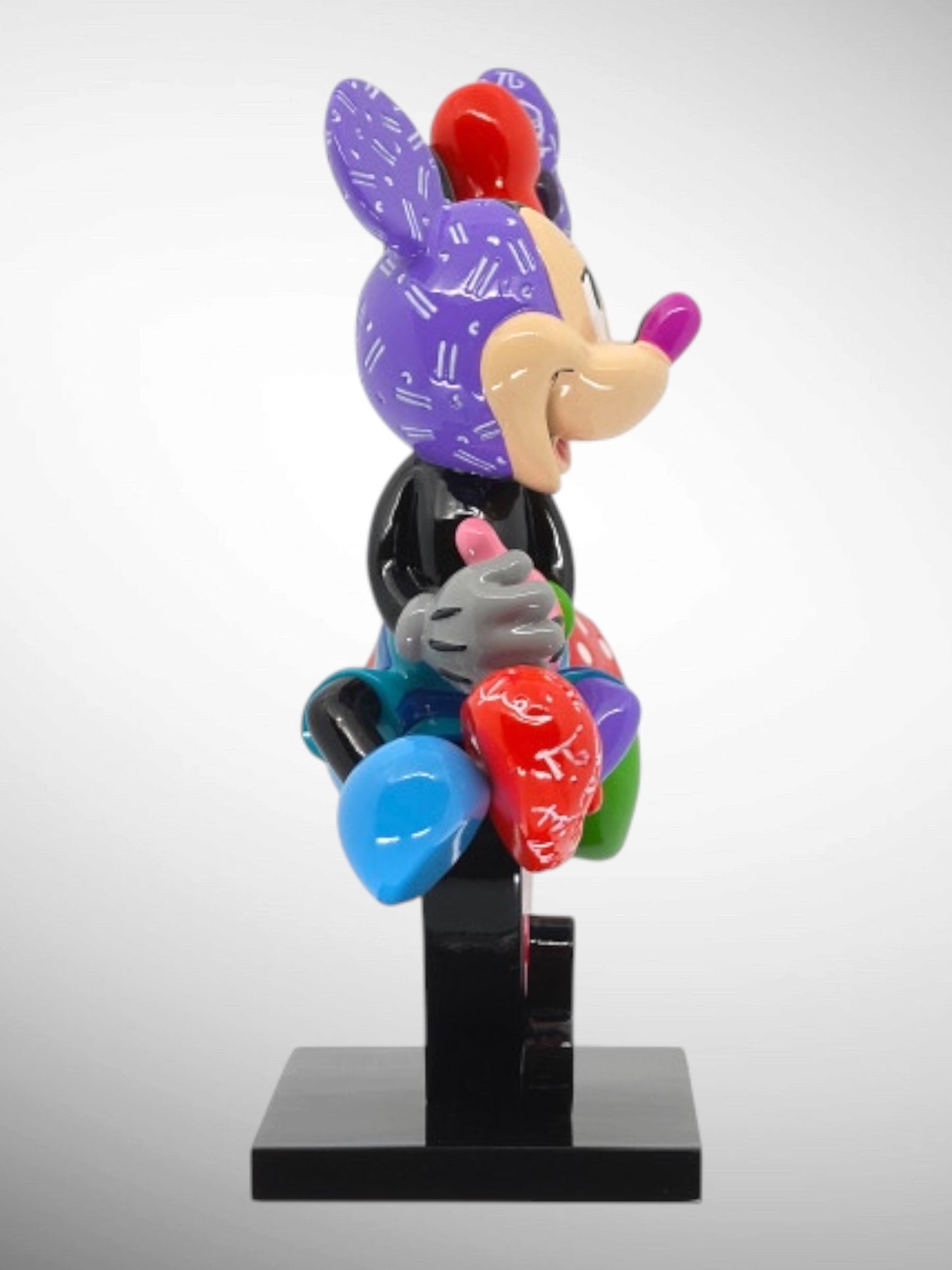 Disney by Britto Collection -Mickey and Minnie Heart LE Figurine - PREORDER