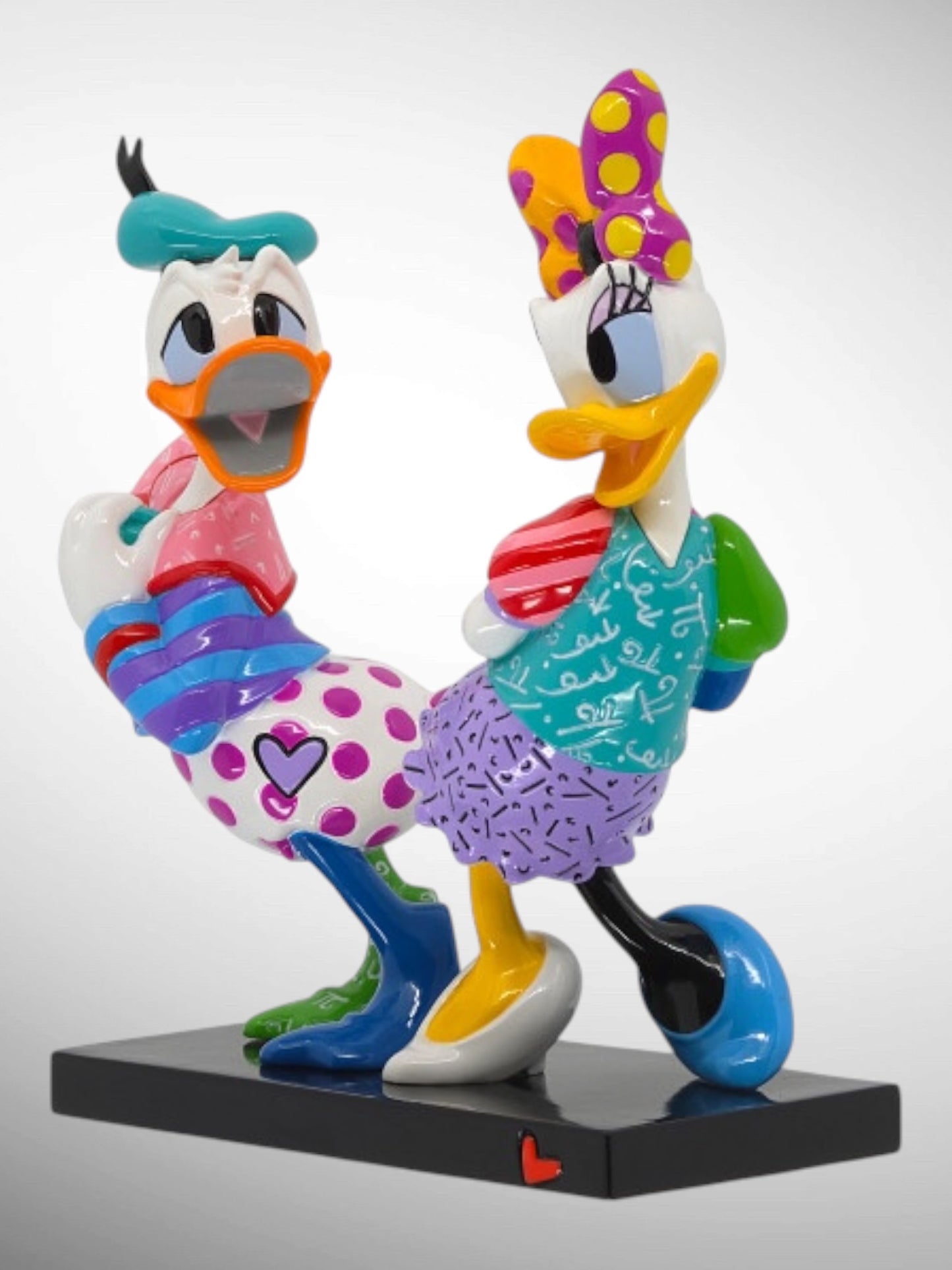 Disney by Britto Collection -Daisy and Donald In Love Figurine - PREORDER