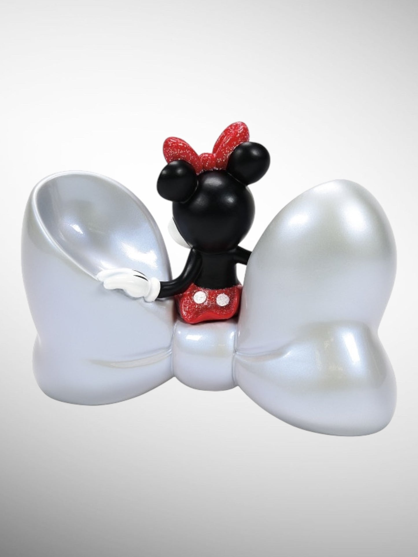 Disney Showcase Collection - Disney 100 Years of Wonder Minnie Mouse Bow D100 Figurine