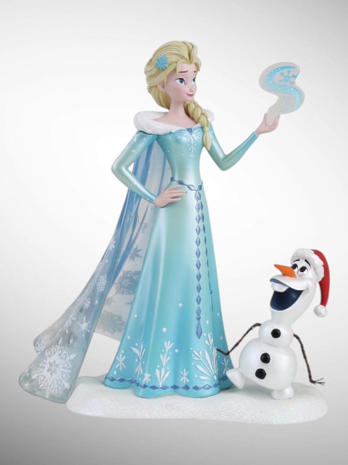 Disney Showcase Collection - Frozen Elsa and Olaf Seasonal Figurine