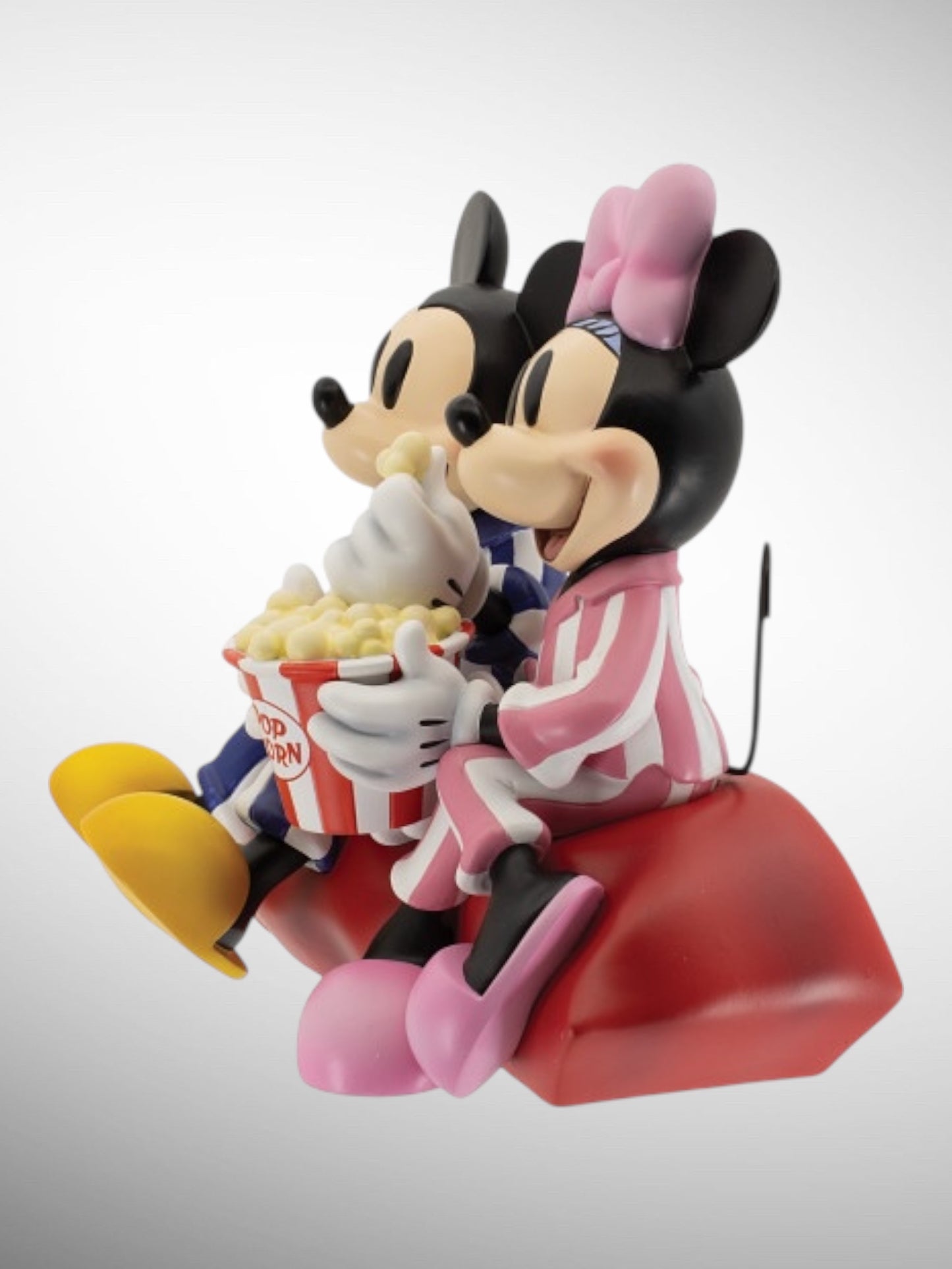 Disney Showcase Collection - Mickey Minnie Pajamas Figurine - PREORDER