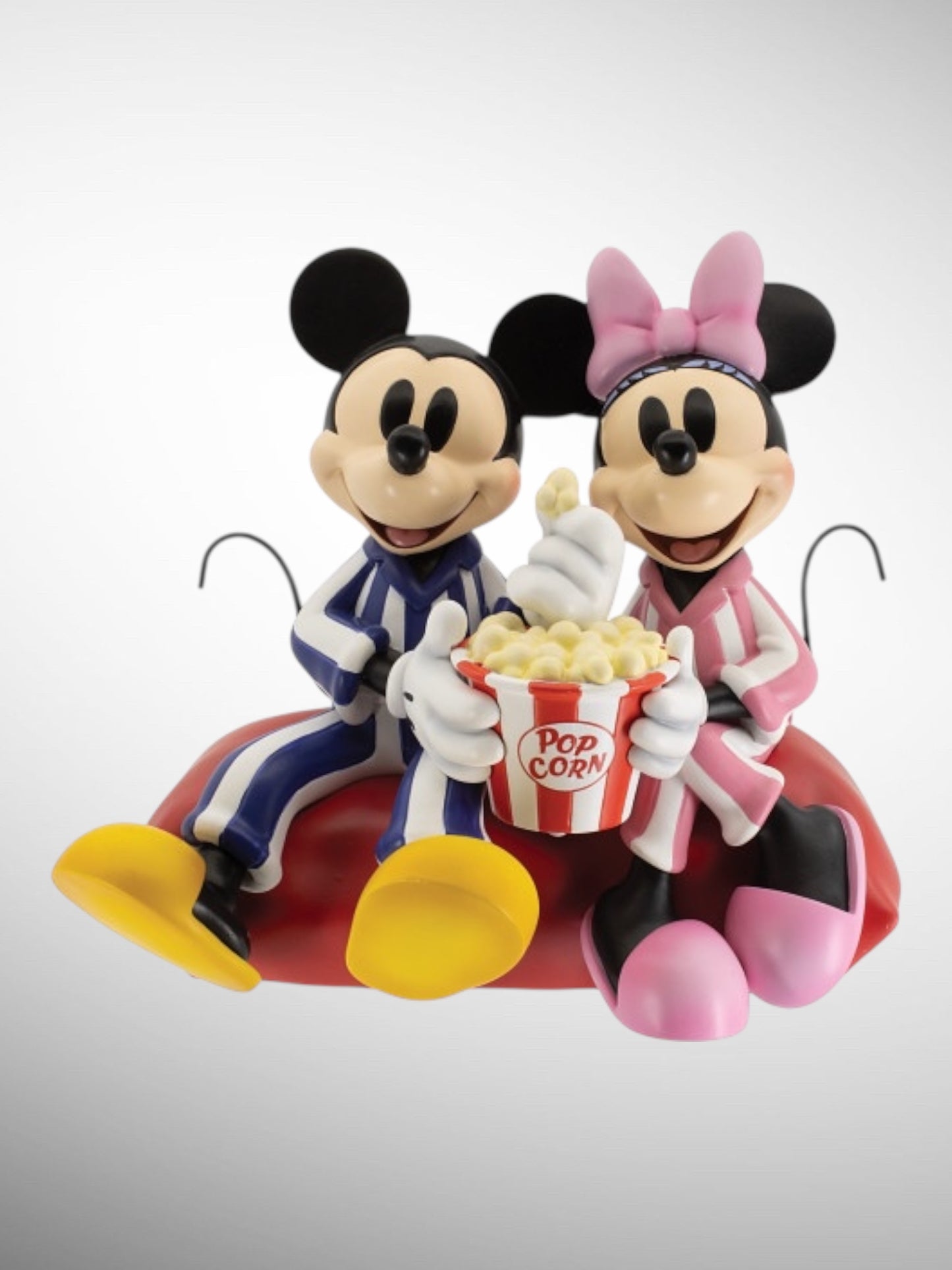 Disney Showcase Collection - Mickey Minnie Pajamas Figurine - PREORDER