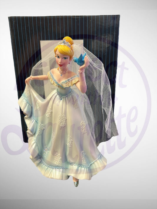 Disney Showcase Collection - Cinderella Wedding Bride Figurine