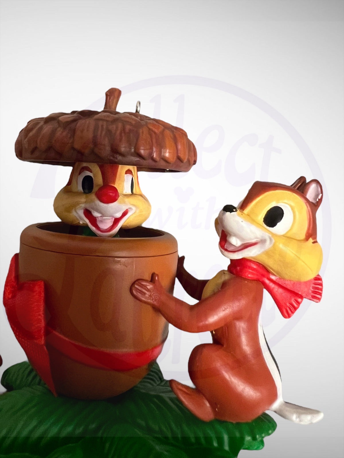 Hallmark Keepsake Ornament - Disney In a Nutshell Chip and Dale