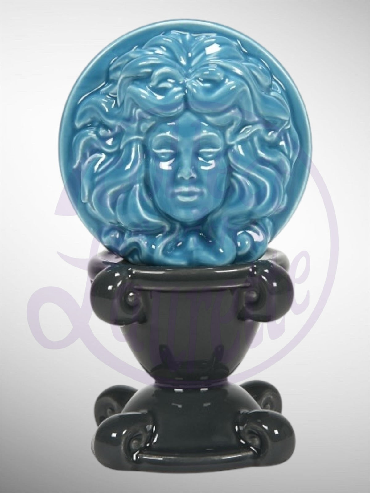 Enesco Studio Brands - Haunted Mansion Madame Leota Salt and Pepper Shakers
