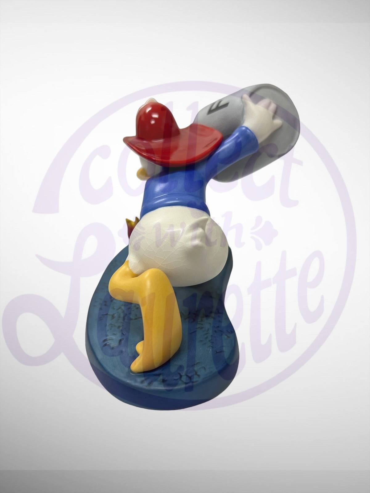 Walt Disney Classics Collection - WDCC Duck! A Fire! Donald Duck Figurine