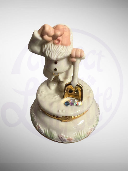 Lenox Disney Treasure Box - Snow White and the Seven Dwarfs Sneezy Figurine