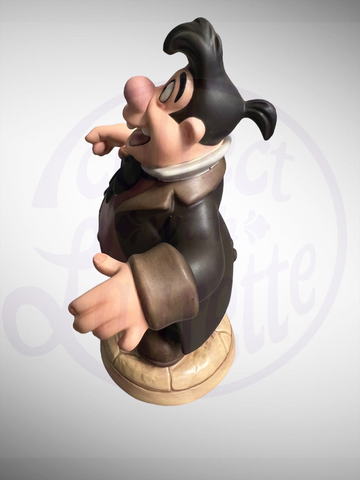 Walt Disney Classics Collection - WDCC Beauty and the Beast The Fool Le Fou Figurine