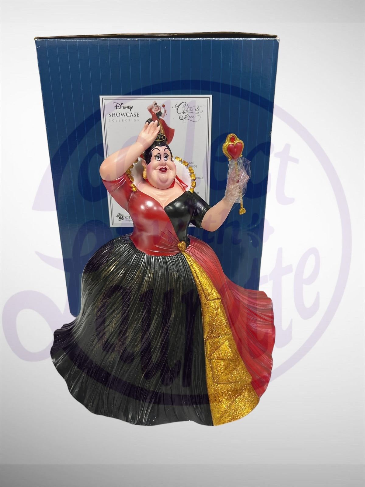 Disney Showcase Collection - Queen of Hearts Couture de Force Figurine