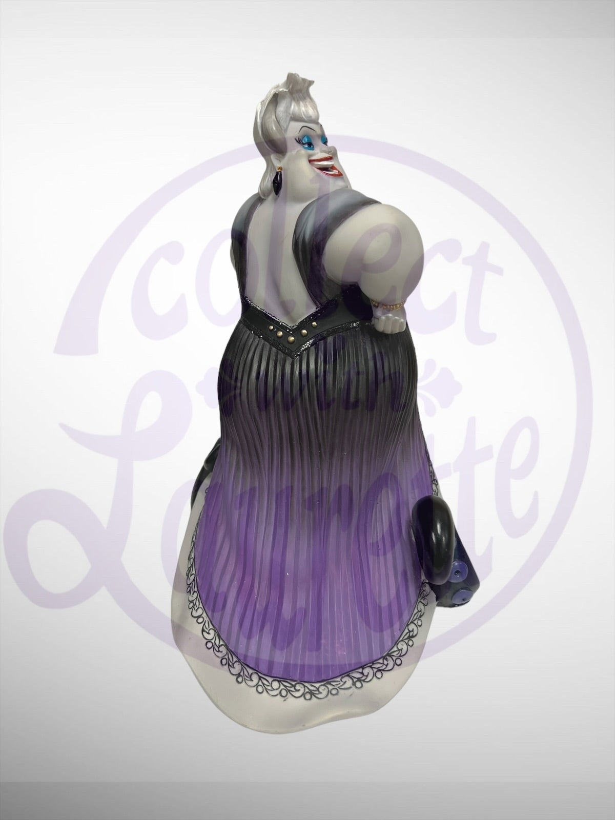 Ursula Figurine 8 in Multicolor Stone Resin Couture de Force Ursula Figurine 8 in Multicolor Stone Resin Couture de Force