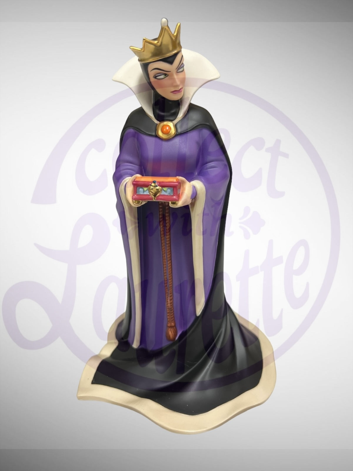 Walt Disney Classics Collection - WDCC Bring Back Her Heart ... Evil Queen Figurine