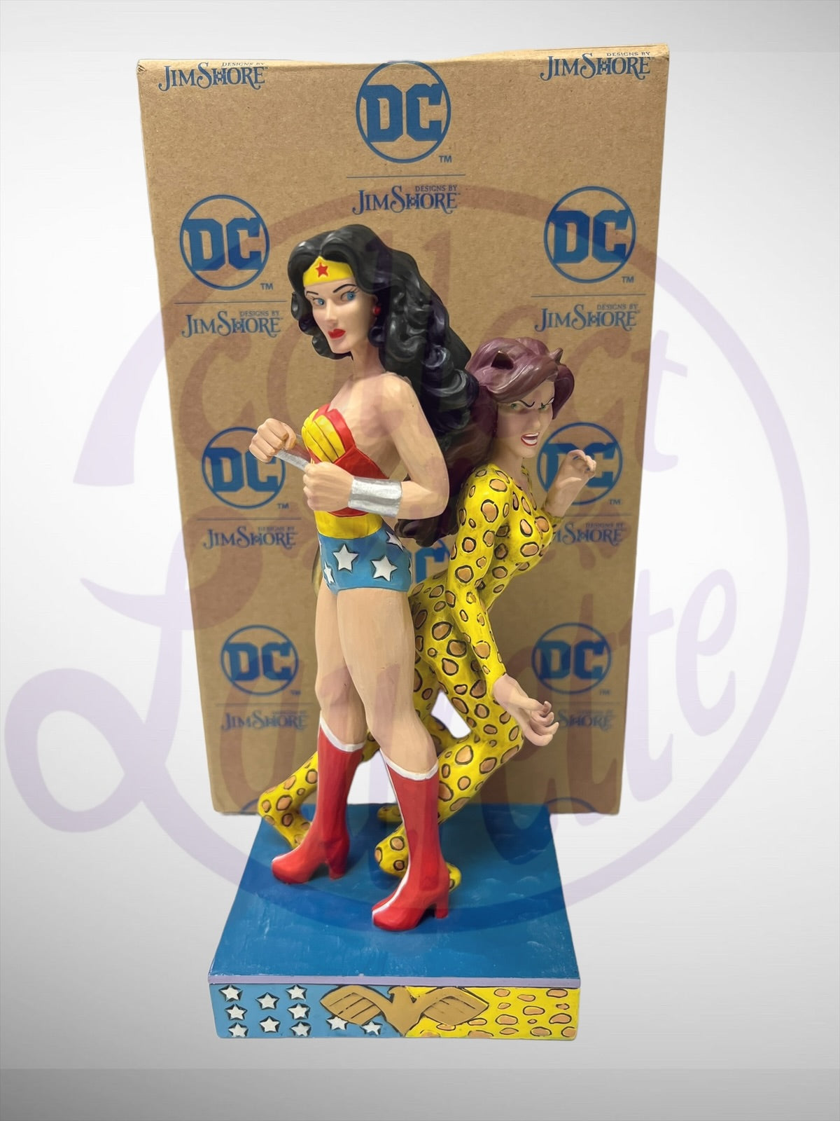 Jim Shore DC Comics - Wonder Woman vs. Cheetah Figurine