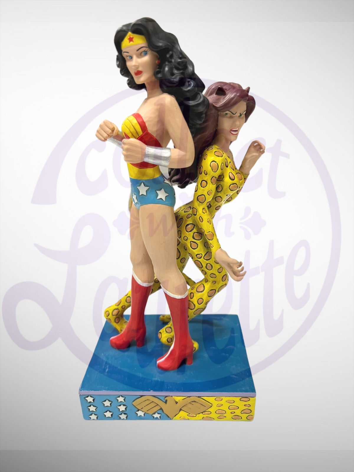 Jim Shore DC Comics - Wonder Woman vs. Cheetah Figurine